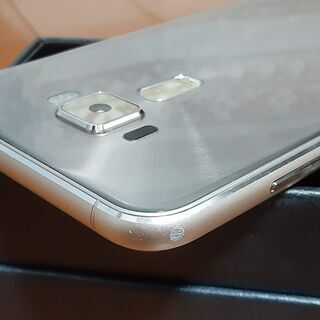 【取引終了】SIMフリースマホ ASUS Zenfone 3 クリスタルゴールド (ZE520KL)の画像