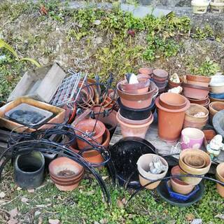 植木鉢等　ガーデニング用品　無料