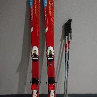 受け渡し者決定【急募年内に】ジュニアスキー板140cm、ストック...
