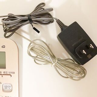 美品☆Panasonicコードレス電話機/子機付き/VE-GZ50-N/人気色/ピンクゴールドの画像