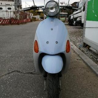 低走行!1454km 　SUZUKI　レッツ4パレット　優しい色です。リコール済　良く走ります!原付　バイクの画像