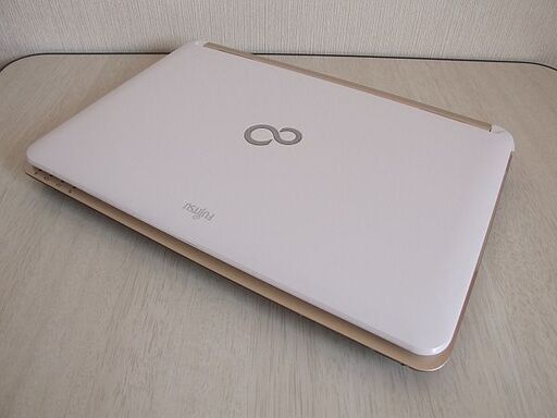 高速SSD240GB搭載 第二世代 Core i5　LIFEBOOK AH/R4 ノートパソコン　タッチパネル　15