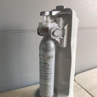 （取引決定しました）取りに来てくれる方限定　ソーダストリーム　soda strea　炭酸水メーカーの画像