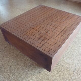 碁盤　木製　重さ１３ｋｇ　の画像