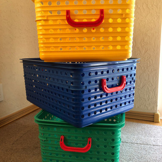 （決まりました）　おもちゃ整理カゴの画像