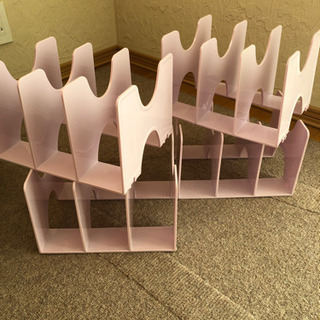 譲ります。　本立て　薄紫色の画像