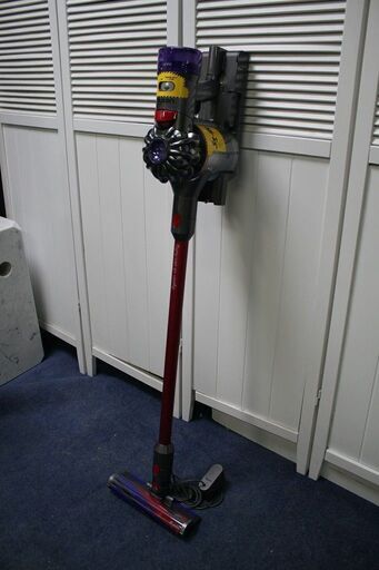 R2500) Dyson 中古 ダイソン V8 Slim Fluffy SV10KSLM 充電式スティック 2019年製! 掃除機 店頭取引大歓迎♪