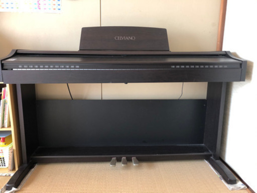 電子ピアノ