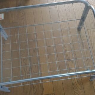 【お引渡し調整中】アイリスオーヤマのガラステーブル 差し上げます。