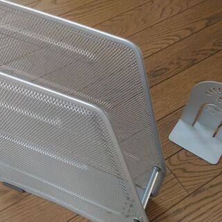 【お引渡し調整中】スチールメッシュファイルスタンド 差し上げます。