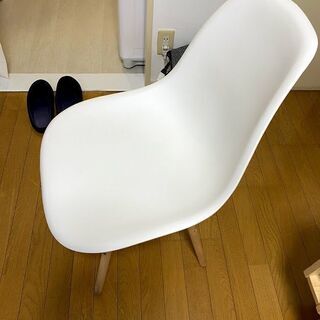 イームズチェア類似椅子（ホワイト）