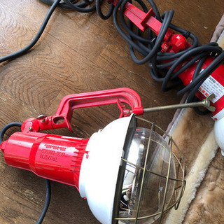 投光器　アウトドア　キャンプ　工事　現場ライト　２つまとめてセットの画像