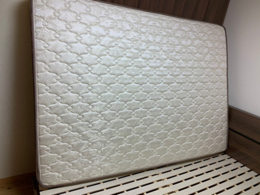 ダブルベッド(ROOM RECIPE)