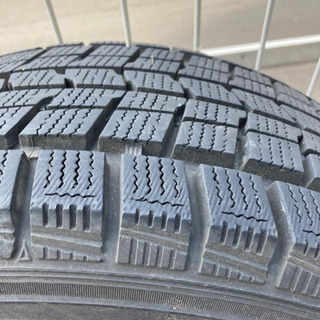 215/55R16 のスタッドレスタイヤです。