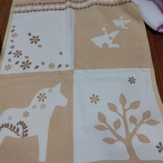 お昼寝綿毛布。西川リビング。