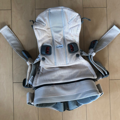 ベビービョルン　抱っこ紐　ONEKEI