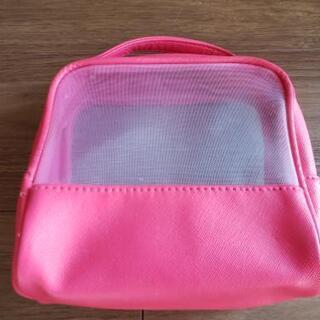 24.【最終値下げ‼️美品】ポーチ
