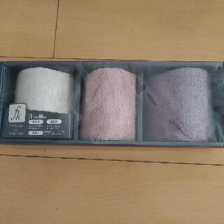 ふわりの極みハンカチタオル3枚セット　箱入り