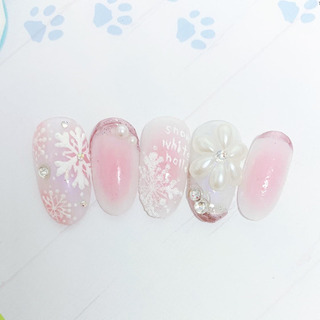 ネイリストorネイルを勉強して当店のサロン業務につきたい方の画像