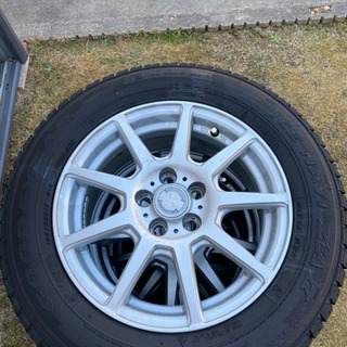 プリウス スタッドレス