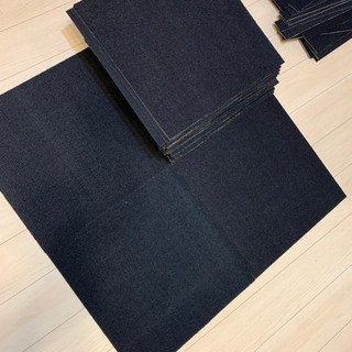 ニトリ　タイルカーペット39枚　50×50