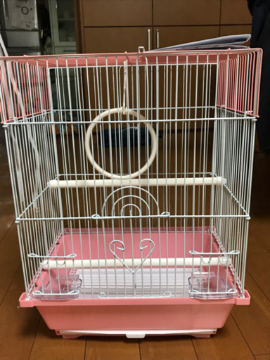 ピンクの鳥かご