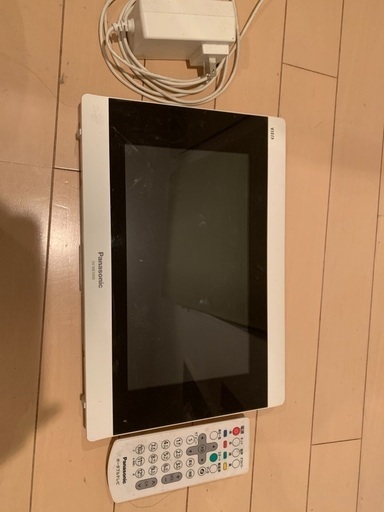 防水ポータブルTV 10.1V型
