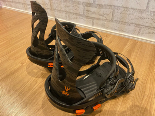 【元値12万以上】スノーボード(ALLIAN)、ビンディング(FLUX DS)、ブーツ(thirtytwo)