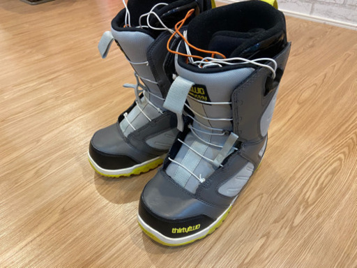 【元値12万以上】スノーボード(ALLIAN)、ビンディング(FLUX DS)、ブーツ(thirtytwo)