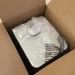 【新品未使用】加湿器 ハイブリッド式 リモコン操作可能 温冷ミスト 4.3L超大容量 28畳 3段階に噴霧量の調節可能 17畳 アロマ対応 上部給水 切タイマー 空焚き防止 LEDライト 手入れやすい 静音設計 水質浄化カートリッジ付 除菌 省エネ 乾燥/花粉症対策 の画像