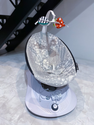 ロッカルー 電動バウンサー 4moms