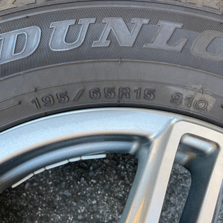 アルミ付きスタッドレスタイヤ  195/65R15  ダンロップ ウィンターマックス WM02の画像