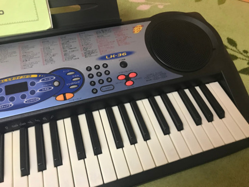 電子ピアノ CASIO lk-36 キーボード　電子鍵盤　カシオ