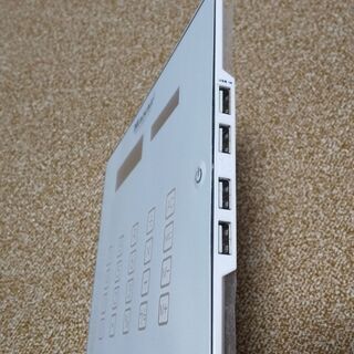 [ほぼ未使用]　テンキー兼マウスパッド　※USBポート×４箇所付き!!!の画像