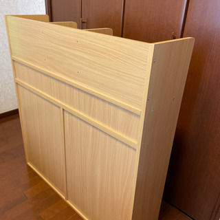 交渉中　本棚(子供用机の上の部分) 本棚として使用して下さい！