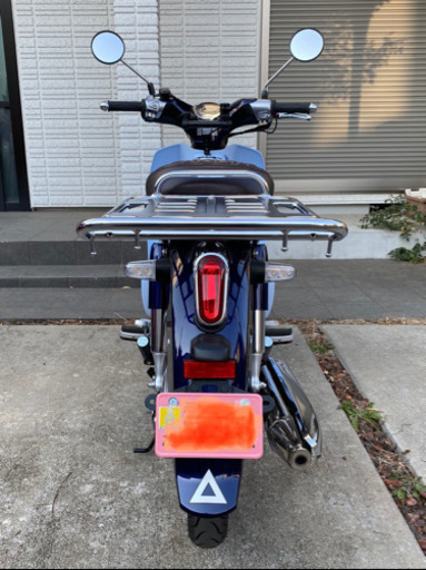 【新古・美品】ホンダ　スーパーカブC125  JA48 ボディカラーブルー　赤シート　走行距離3,100km