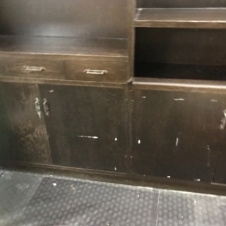 茶色い棚