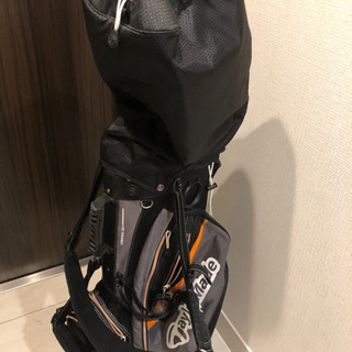 TaylorMade ゴルフバッグの画像