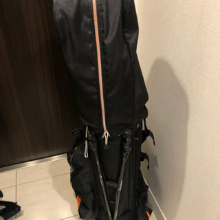 TaylorMade ゴルフバッグの画像