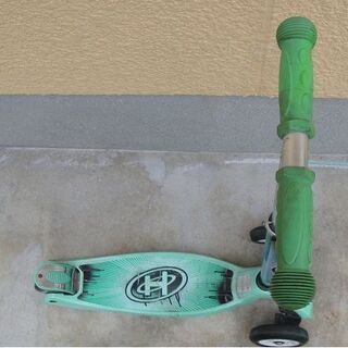 美品　キックスクーター キックボード 3輪キックボードの画像