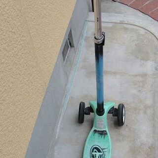 美品　キックスクーター キックボード 3輪キックボードの画像