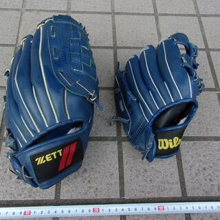 子供用グローブ　２個　（ZETT・Wilson）