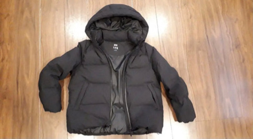 ユニクロ　シームレスダウンパーカ