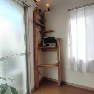 古材コーナーラック