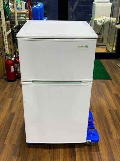 【苫小牧バナナ】2017年製 ヤマダ電機/YAMADA 90L 冷蔵庫 右開き YRZ-C09B1 ホワイト系 1人暮らし向け 清掃済み