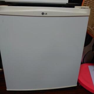 小型冷蔵庫　最終値下げ
