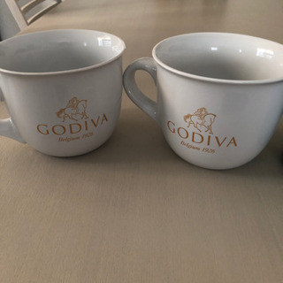GODIVA マグ　大　2つset