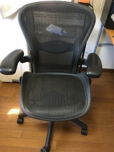 ハーマンミラー アーロンチェア  引き取り限定