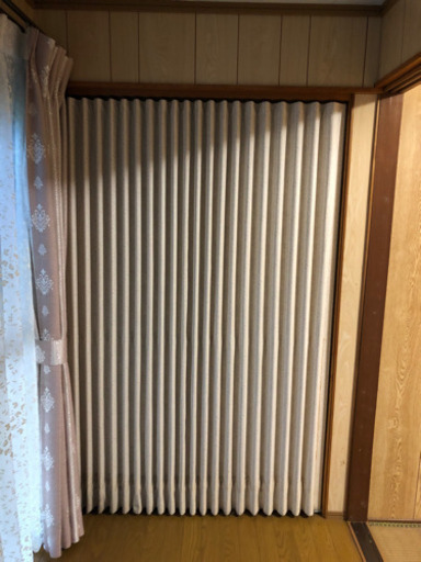 アコーディオンカーテン