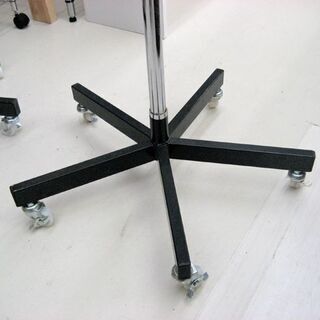 三角回転ネットラック ネット長さ90cm 什器 ブラック ディスプレイ